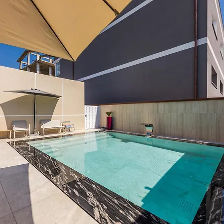 Oasis Paradise Pool Villa *